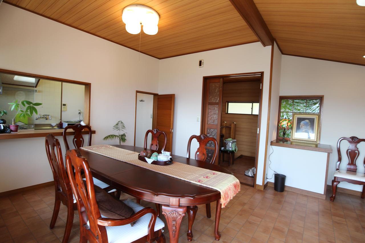 Atami Holiday Home Екстериор снимка